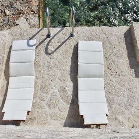 Salt Retreat - Seafront Villa Chalki Town 외부 사진
