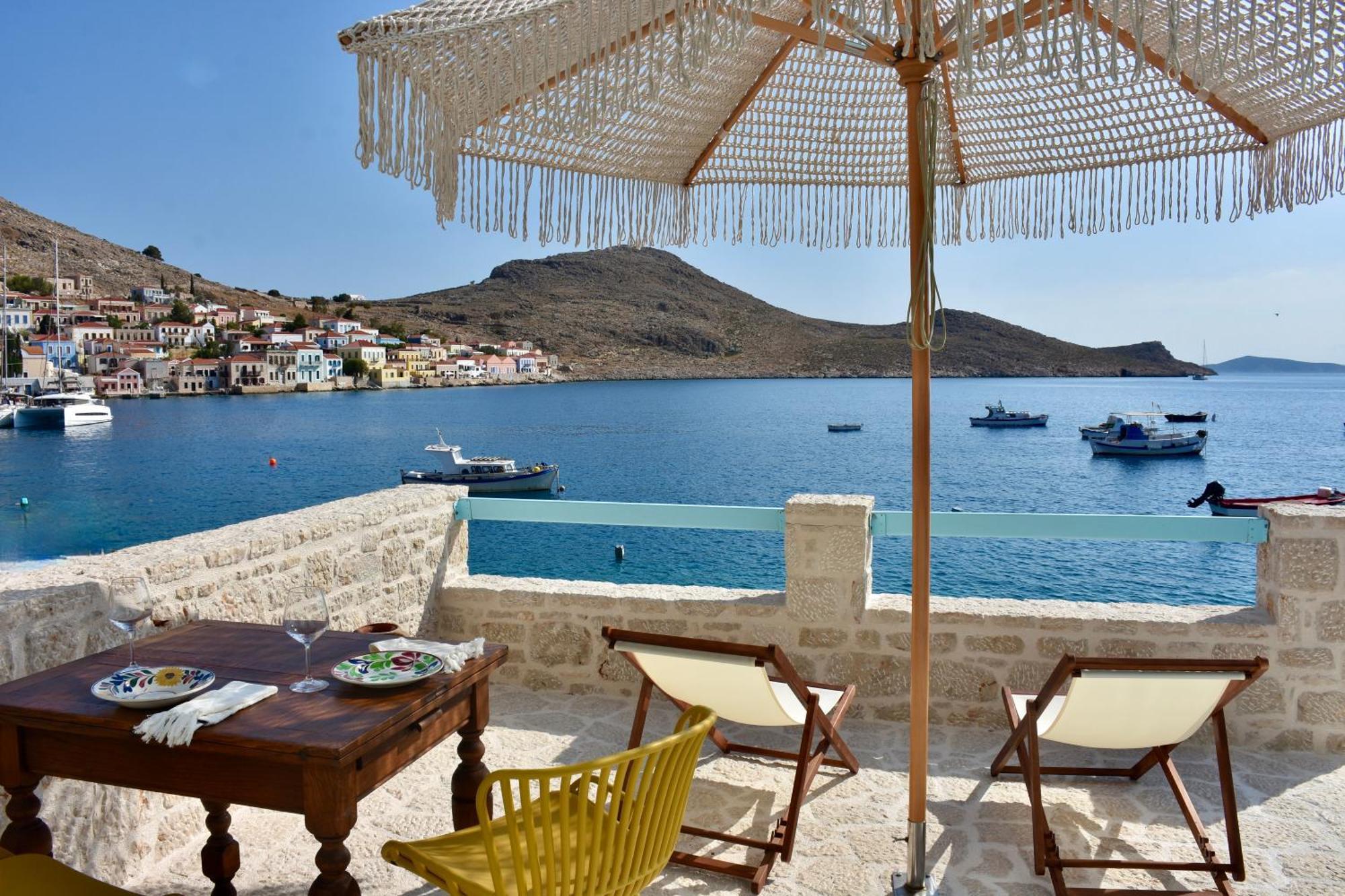 Salt Retreat - Seafront Villa Chalki Town 외부 사진